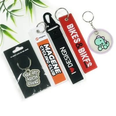 Tvöfalt - hliða útsaumað lyklakippa kynningarhátíð varningur ofinn merki fyrir töskur og fatnað fylgihluti KeyChain Charms tölvu útsaumur frímerki